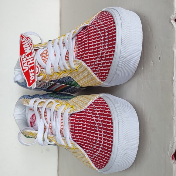 BRAND NEW VANS PRIDE SK8- MID UNISEX SNEAKERS - Picture 14 of 16